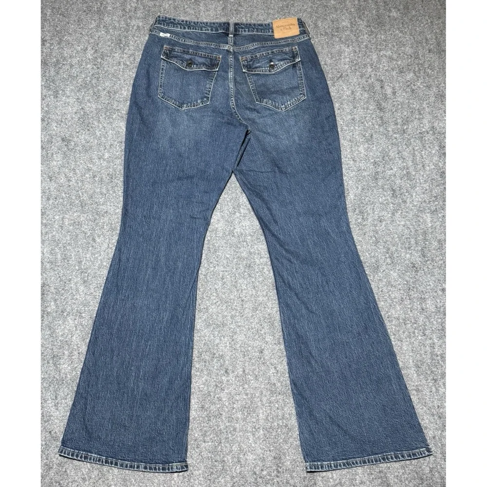 NWT‎ Abercrombie & Fitch Curve Love High Rise Bootcut Jean 32x33 Jeans Sz 32L